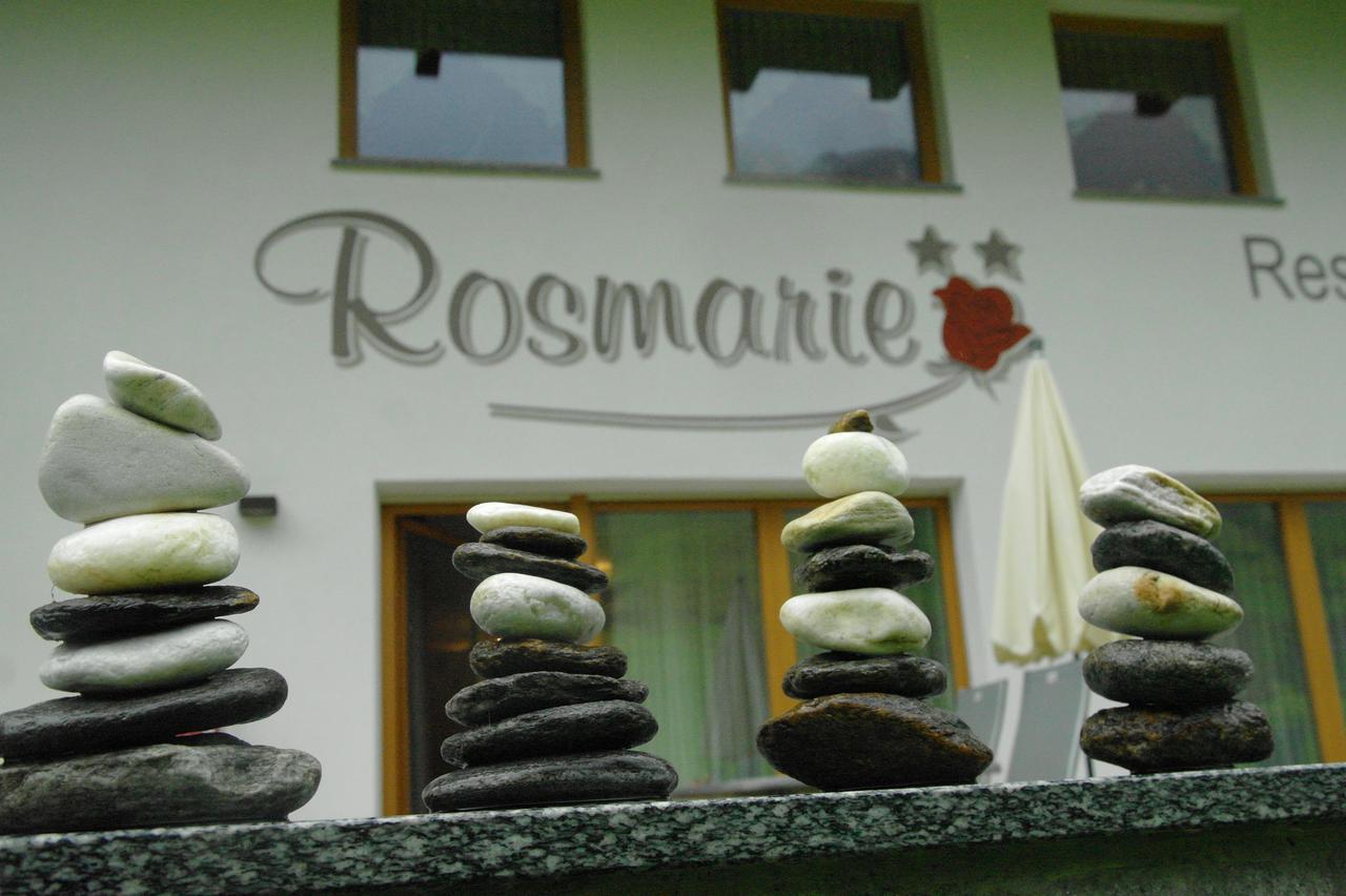 Hotel Restaurant Rosmarie Pfelders Exterior foto